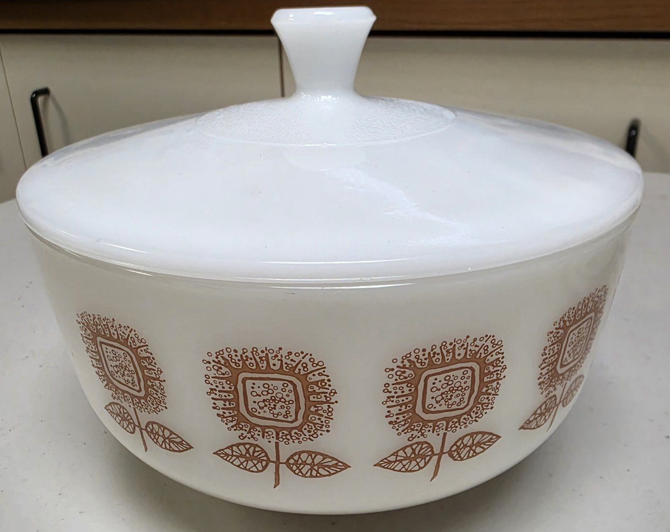 Vintage Federal White Milk Glass Sunflower Casserole Dish w/ Lid