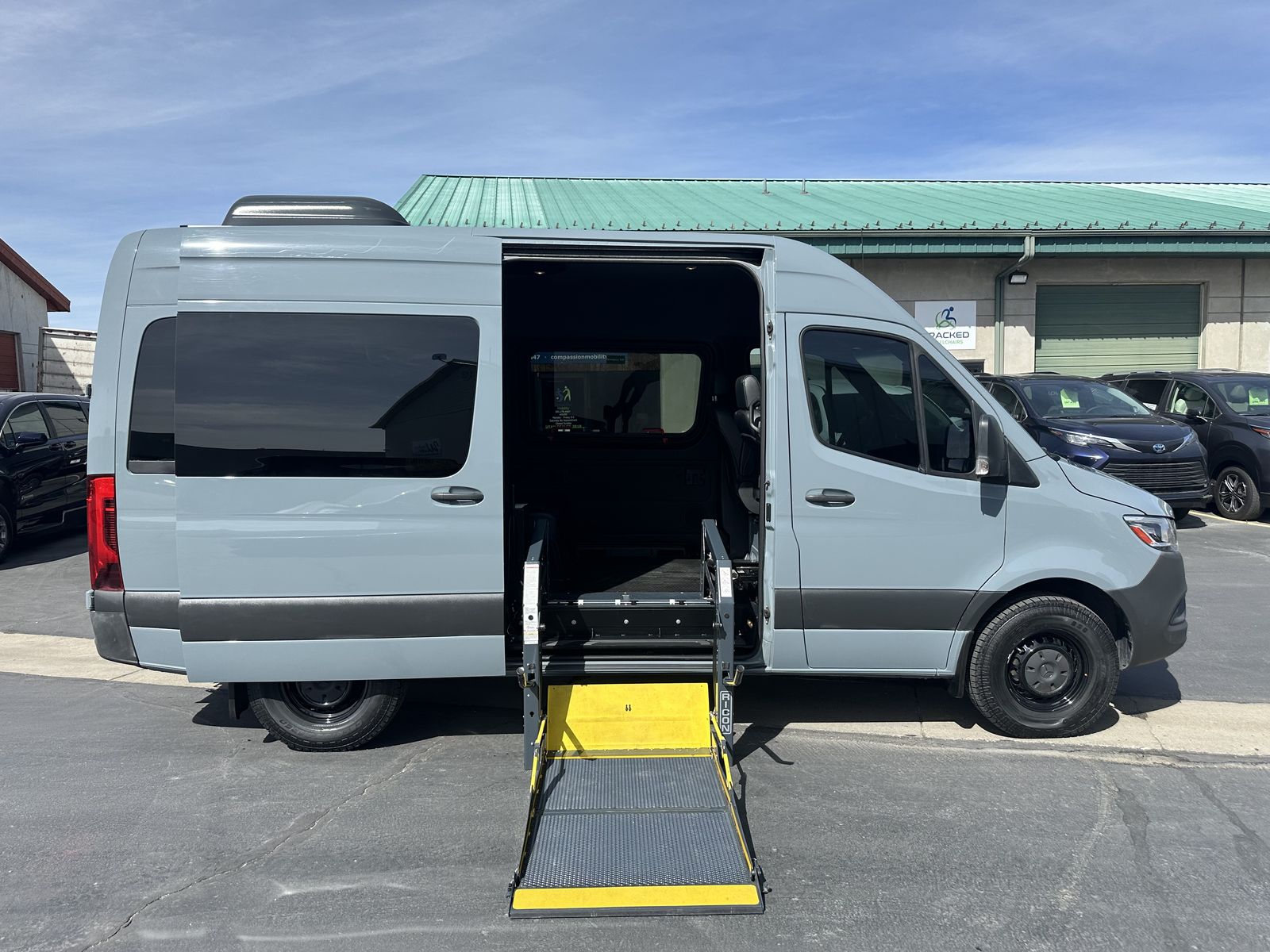 2022 Mercedes-Benz Sprinter 2500