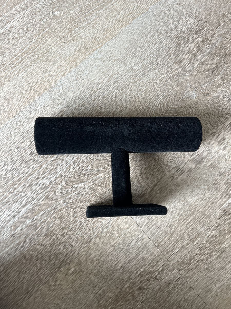 Bracelet holder- nine holders