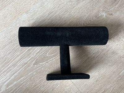 Bracelet holder- nine holders