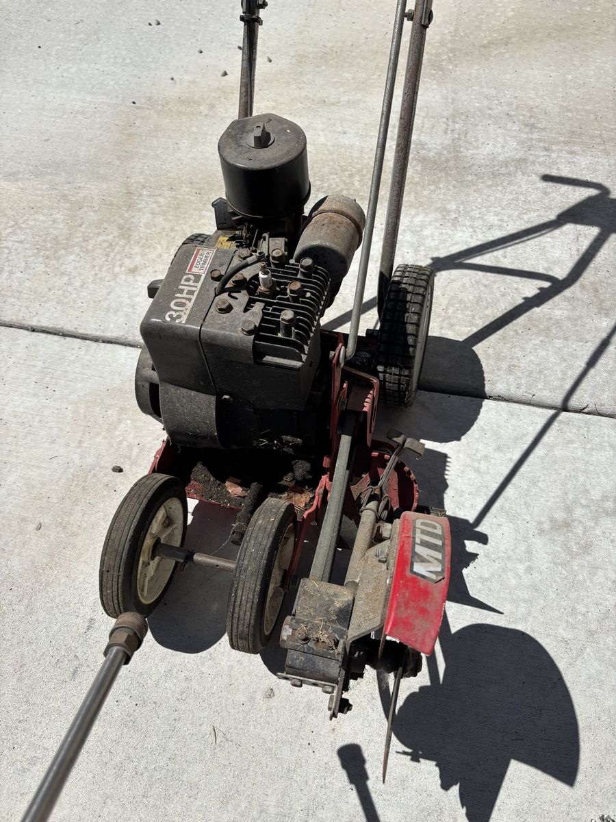 MTD 3.0 HP Gas Lawn Edger and Trimmer