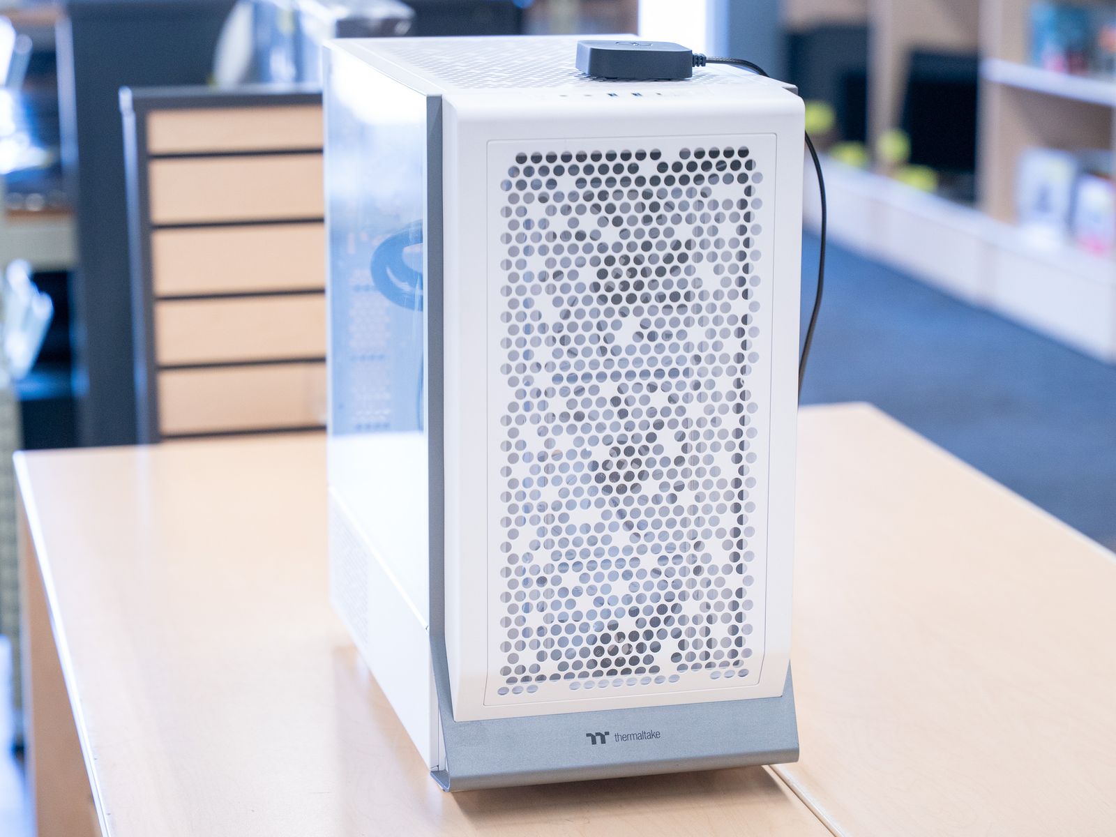 Custom i7-12700KF Gamer PC 1TB SSD 32GB RAM RTX 5060 WiFi Bluetooth Windows 11 Desktop Computer