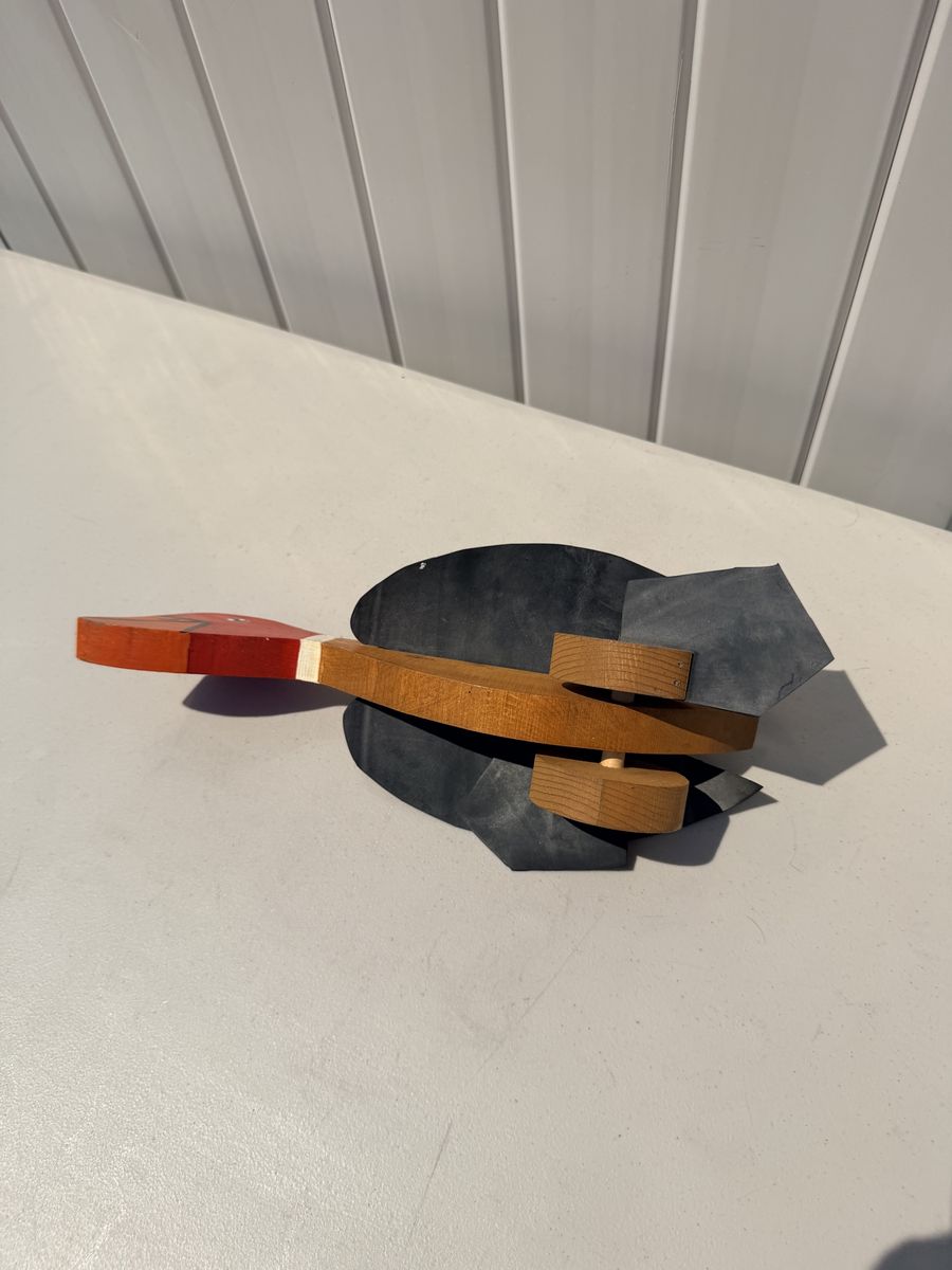 Main image 6