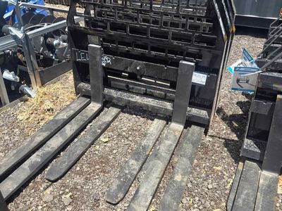 NEW AGT Agrotk Heavy Duty 48" Pallet Forks, Rated to 4400 lbs (Skid Steer)