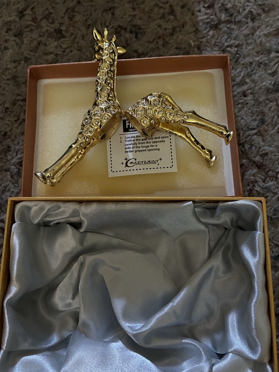 Main image 3
