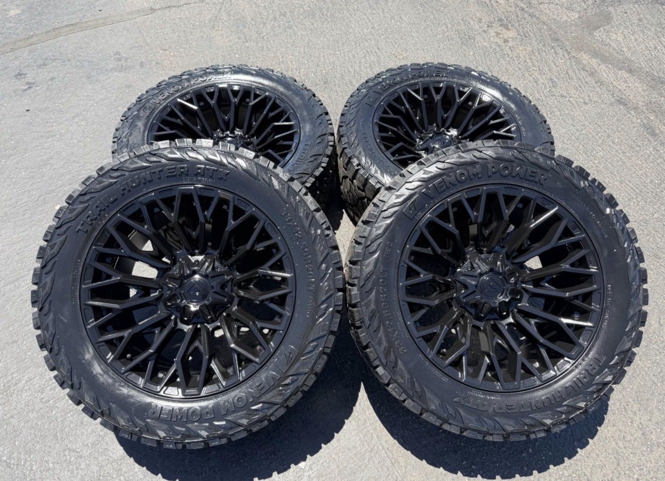 New 33x12.50r20 Venom ATX Black Fuel Strike 6x5.5 Chevy Silverado 1500 GMC 6x135 Ford F150 F 150 Ram 1500 6 lug wheels and tires