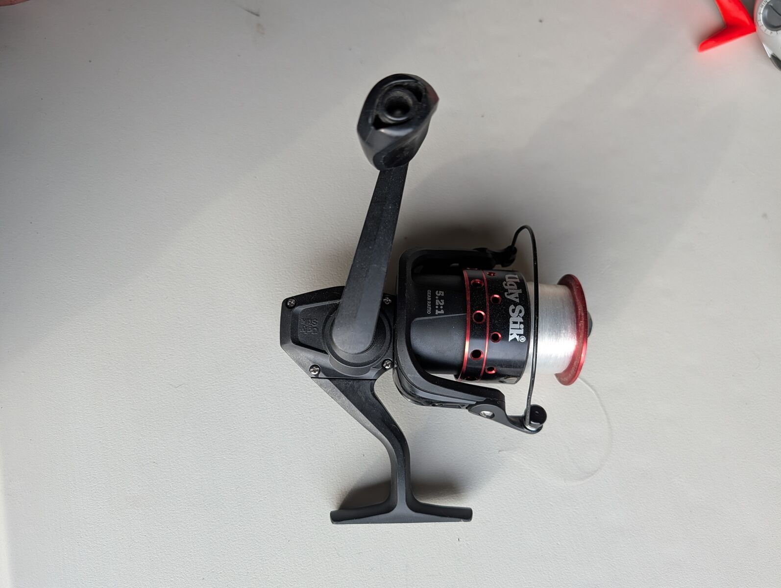 Ugly Stik USGX50 5:2:1 Reel with line
