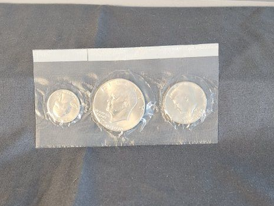 Silver 1776-1976 US Mint Proof Set Dollar, Half Dollar, Quarter Dollar