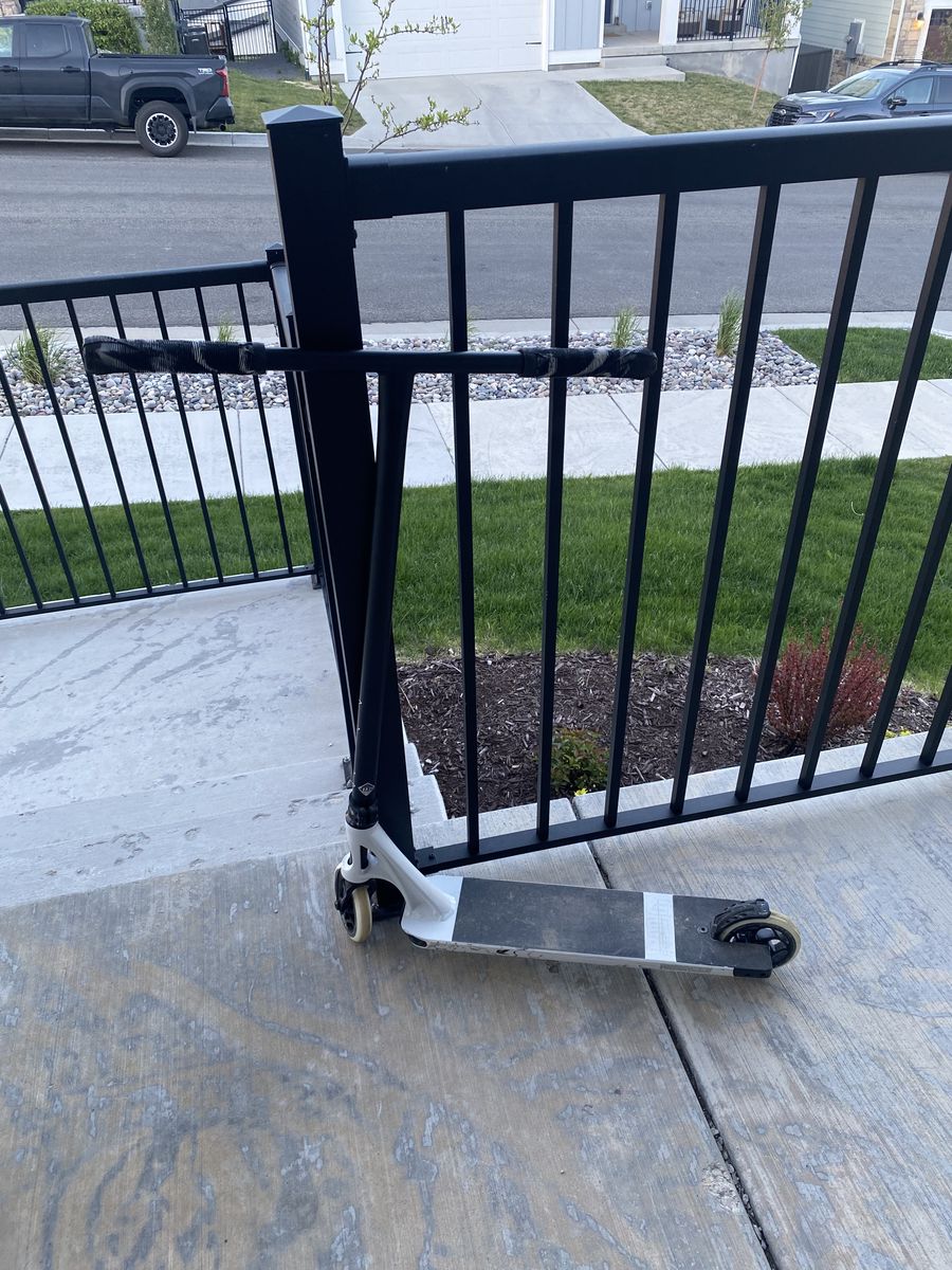 Prodigy S9 Street stunt scooter