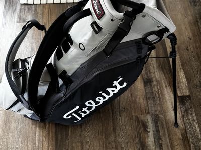 Titleist Players 5 golf bag