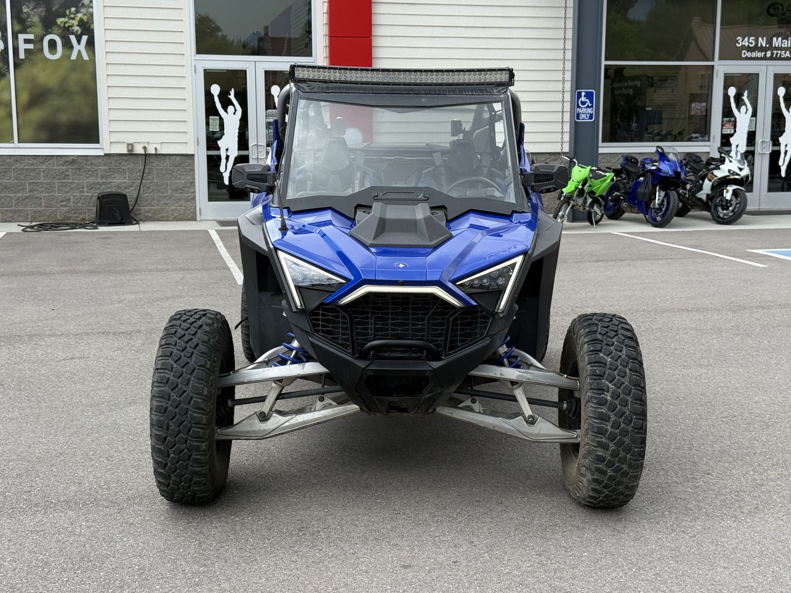 Main image 2
