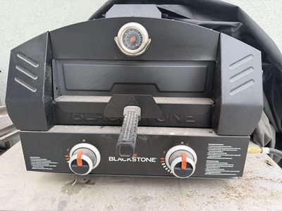 Blackstone Outdoor Gas Pizza Oven with Dual Cooking Surfaces & Thermometer