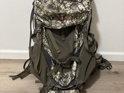 Badlands MRK 4 Hunting Backpack - Mud Camo / Olive