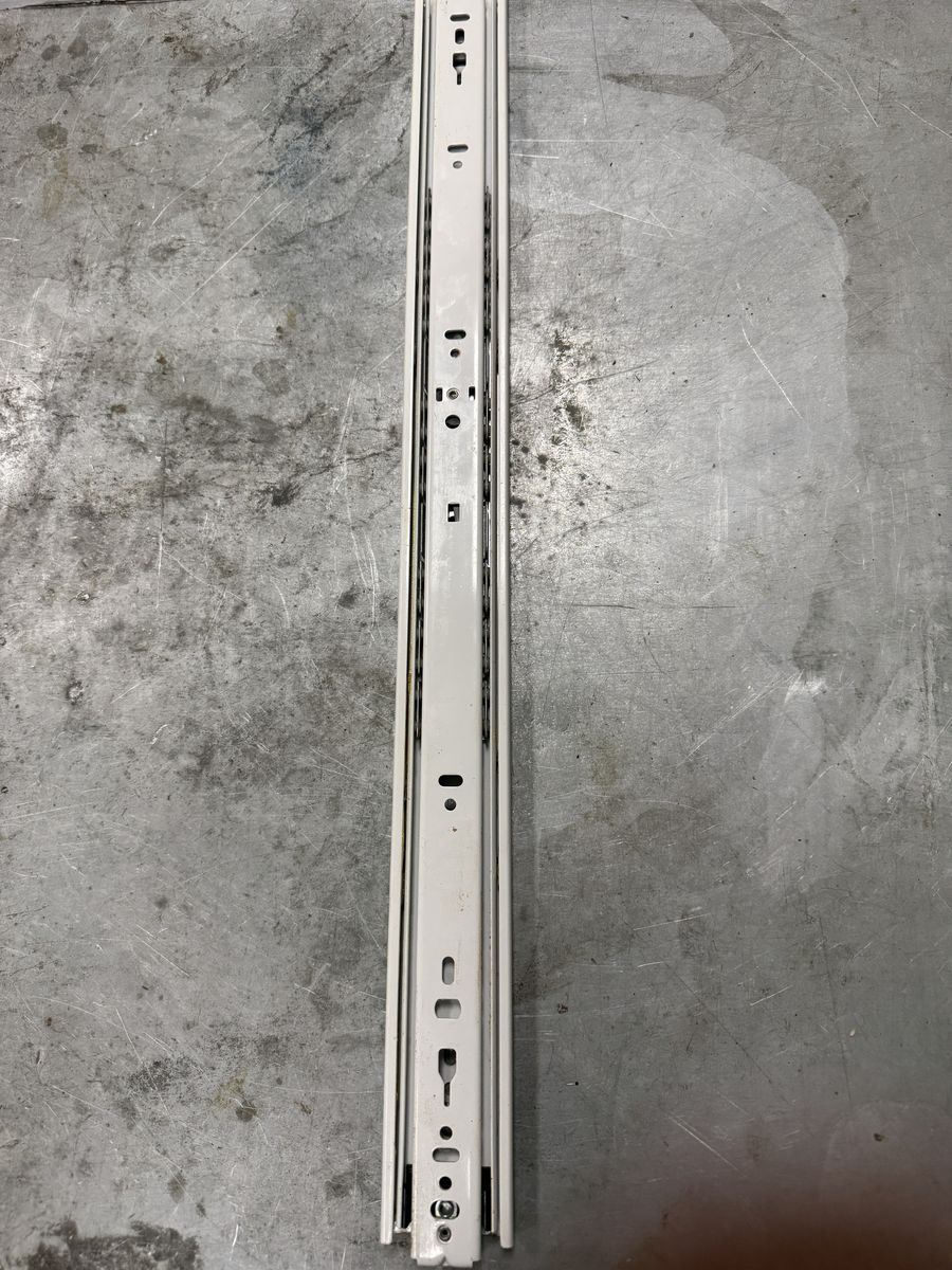 Accuride 10043 cabinet drawer slides, 22" and 18" heavy duty, white