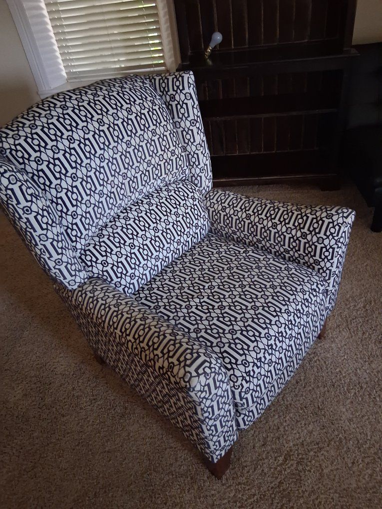 Stylish Patterned Accent Chair - Black & White Upholstered Armchair
