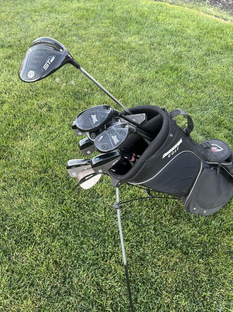 Full Set Of Blacked Out Clubs