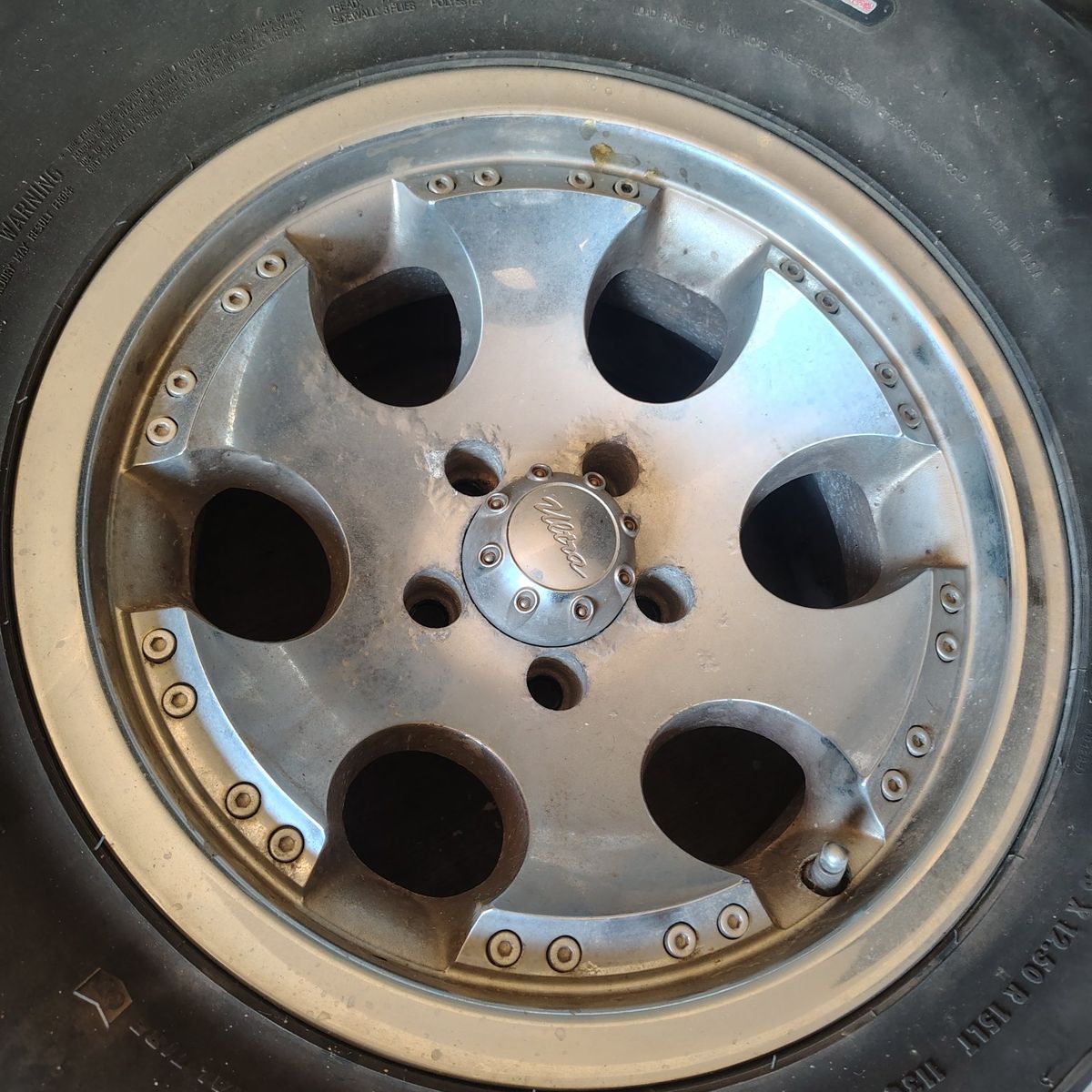 35x12.50r15 wheels and tires