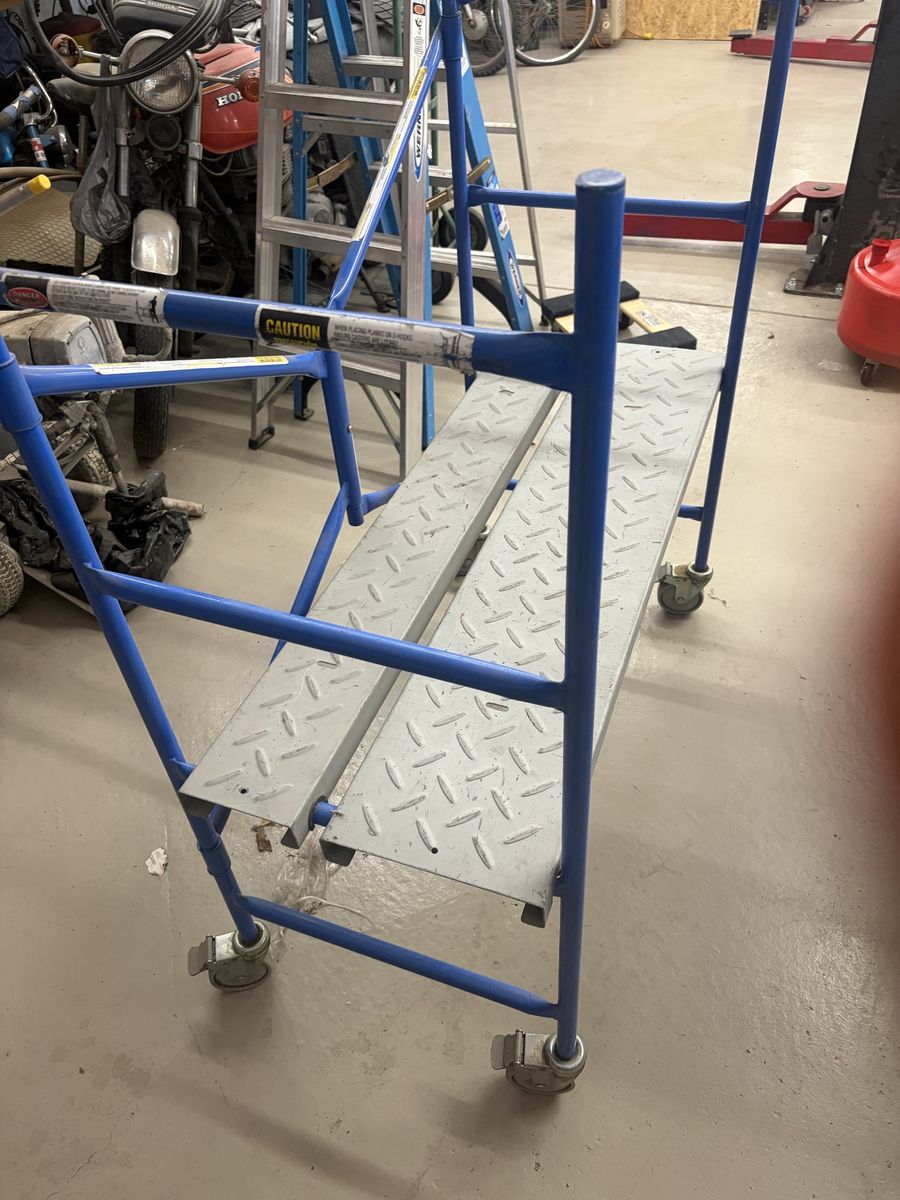 Werner Portable Rolling Scaffold PS-48 4’ bakers rack