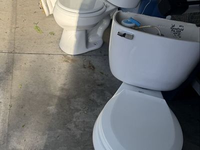 4 Toilets