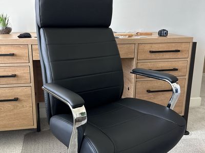 Office Depot Black High-Back Vegan Lleather Executive Office Chair - New Condition