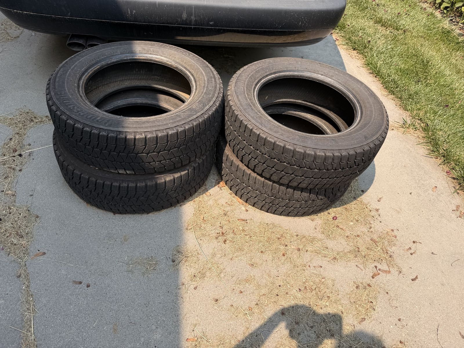 Bridgestone Blizzak Studless Radial Winter Tires 195/65R15 - Set of 4