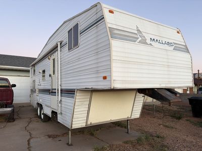 Mallard 5th Wheel