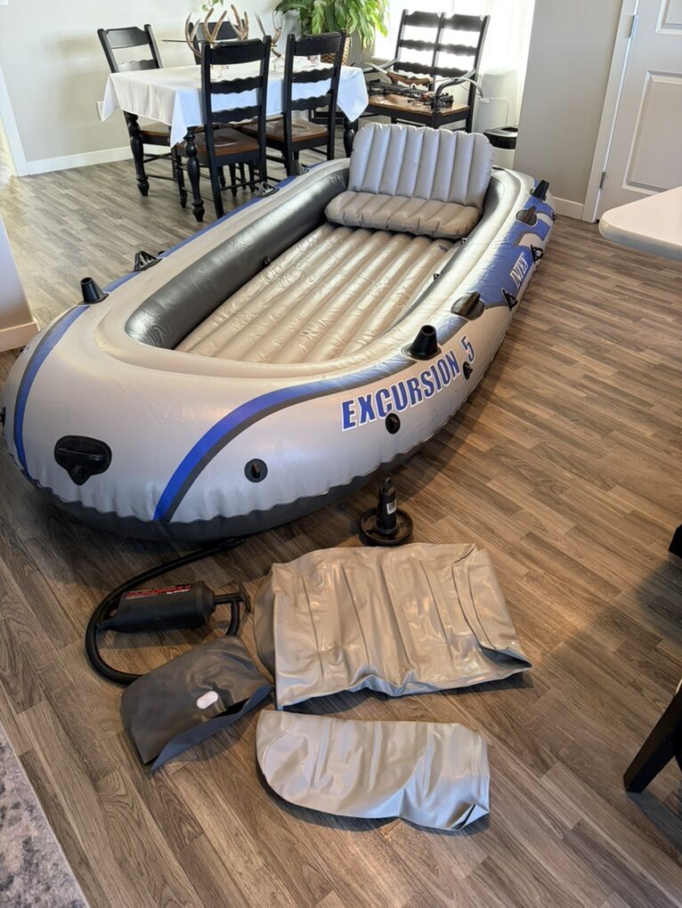 Intex Excursion 5 Inflatable Raft