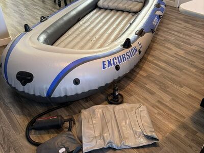 Intex Excursion 5 Inflatable Raft