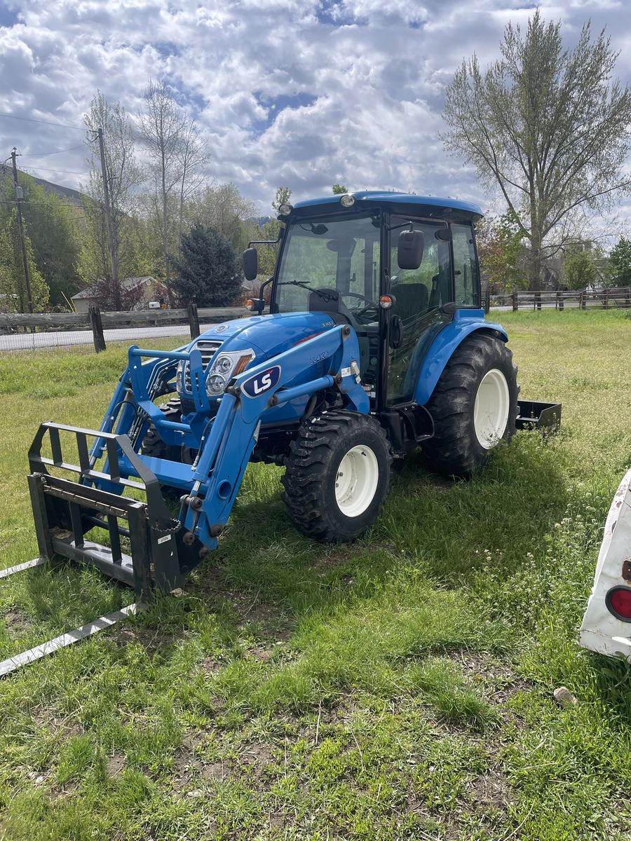 2022 LS Tractor MT352 with Loader