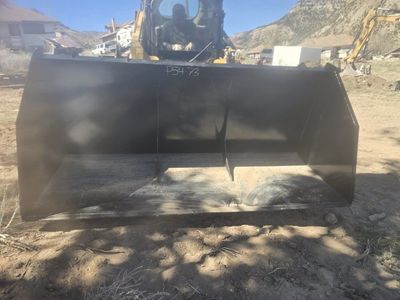 BRAND NEW 102" skid steer snow litter / bucket