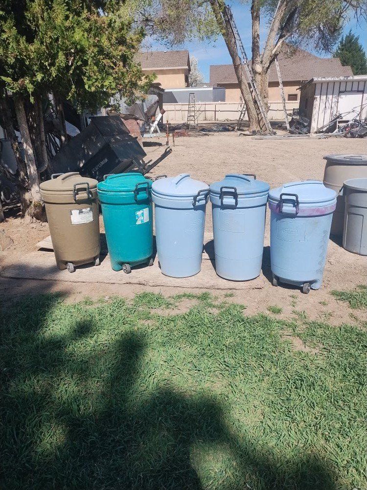 9 garbage cans