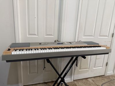 Yamaha digital piano full size 88 weighted keys
