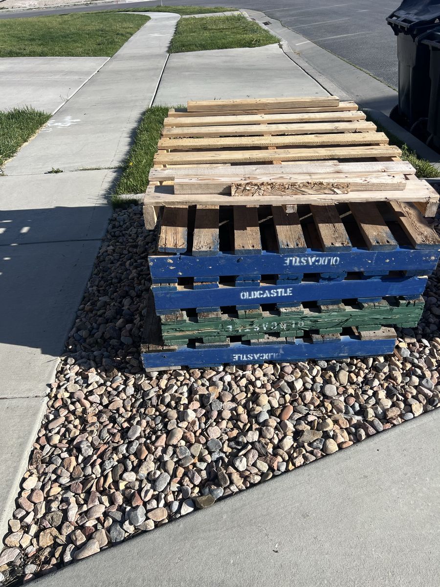 Free pallets