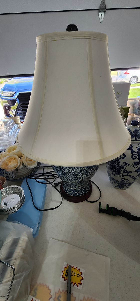 Barnes and Ivy Shonna Garden Bird 27" Blue White Porcelain Table Lamp