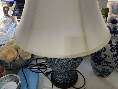 Barnes and Ivy Shonna Garden Bird 27" Blue White Porcelain Table Lamp