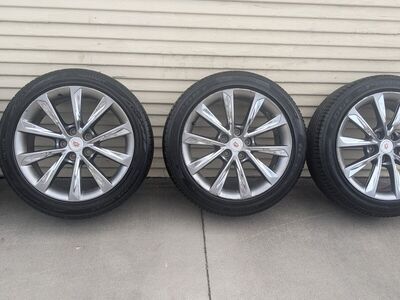 245/45R19 Cadillac wheels and tires