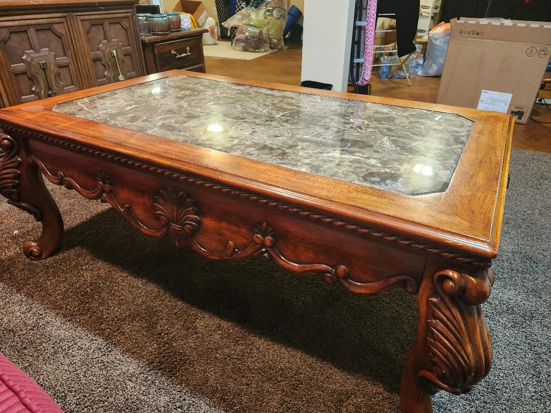 Coffee Table that is wood and marble