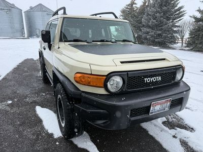 2010 TOYOTA FJ CRUISER