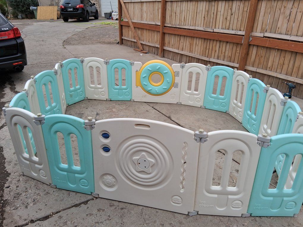 play pen