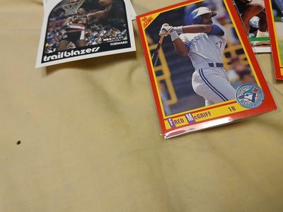 Baseball/Basketball cards 50 pack