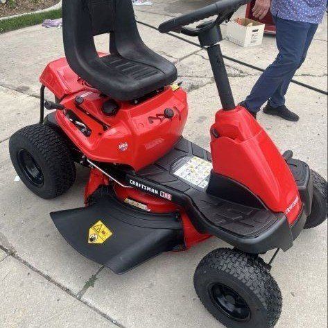 Craftsman 30" 10.5 HP Riding Lawn Mower - Free Delivery!