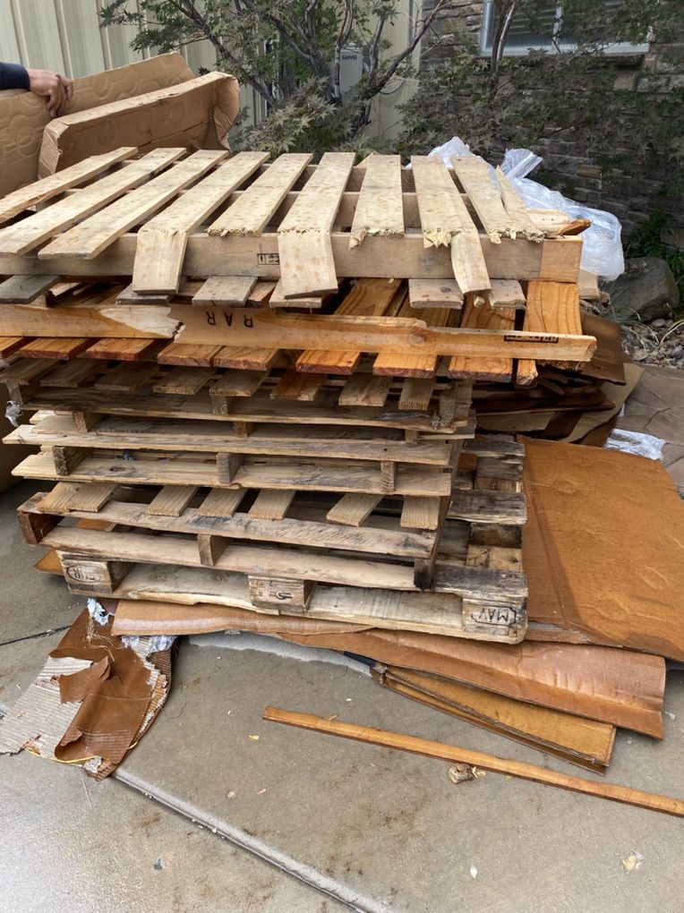 Free Pallets