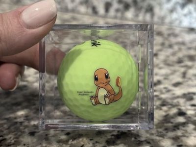 Pokémon Charmander Golf Ball – Collectible graded Display Case