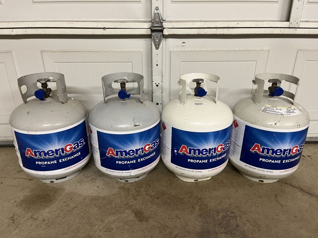 5 Gallon 20 lb. Propane LP Gas Tanks - FULL