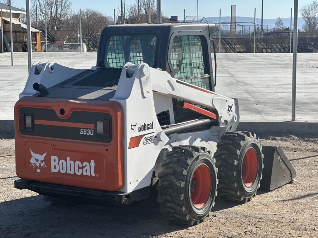 BoBCAT S630* LowHrs*75hp* No DEF! Make offer