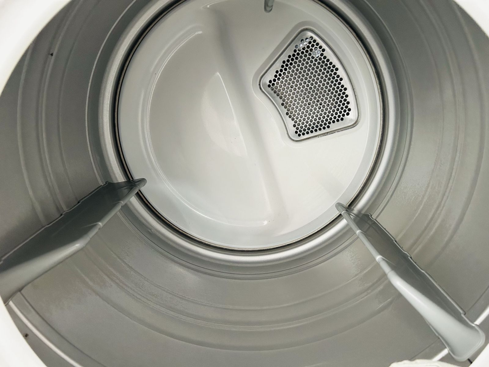Main image 7