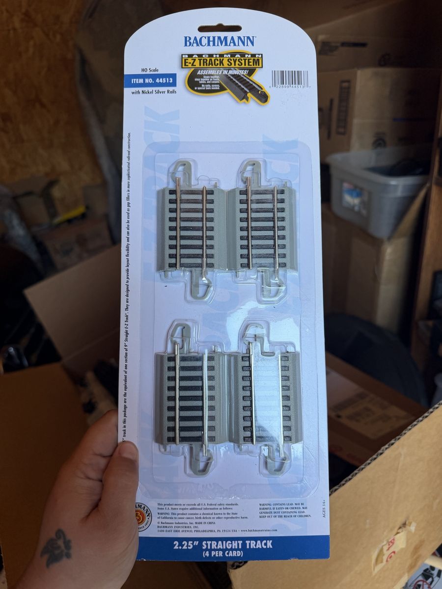 Bachman ho scale train tracks