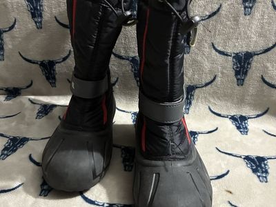SOREL Youth Flurry Snow Boots Black & Red – Youth Size 6