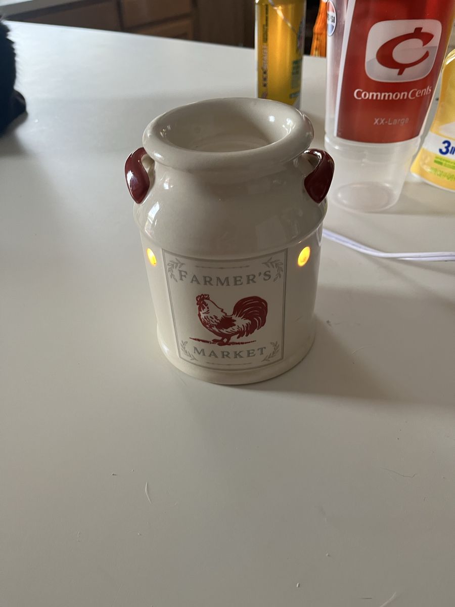 Farmer's Market Ceramic Electric Wax Warmer with Rooster Design