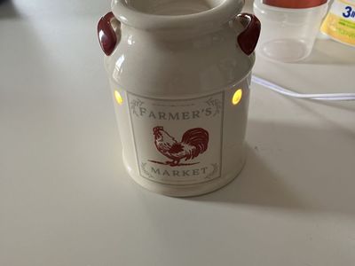 Farmer's Market Ceramic Electric Wax Warmer with Rooster Design